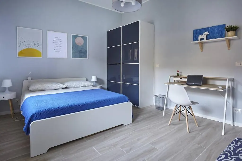 Youhosty - Pellegrini 8/4 Mailand Apartment